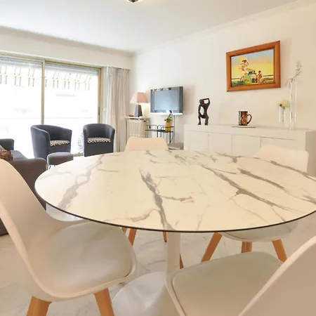 1 Bedroom Awesome In *