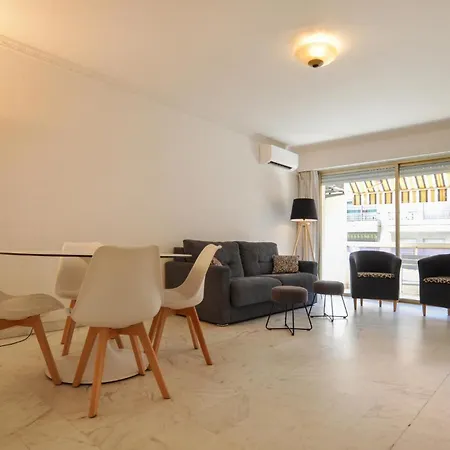 1 Bedroom Awesome In * Канны